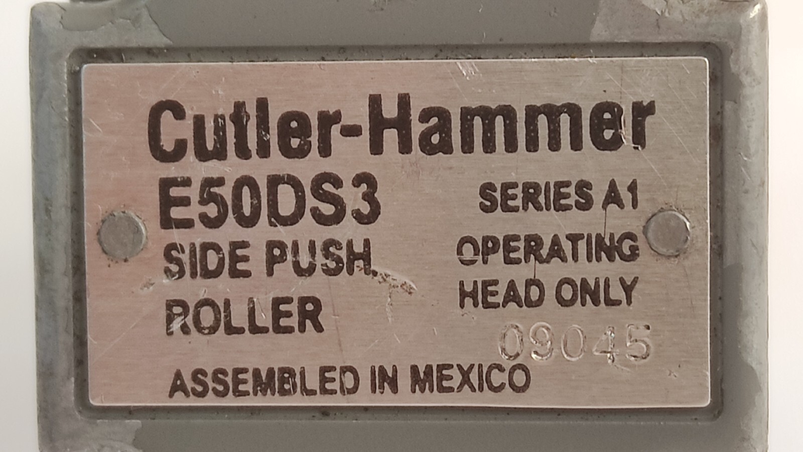 admin/uploads/uploads/Cutler Hammer e50sa6p12 - E50SA6P12 Limit Switch_6.webp